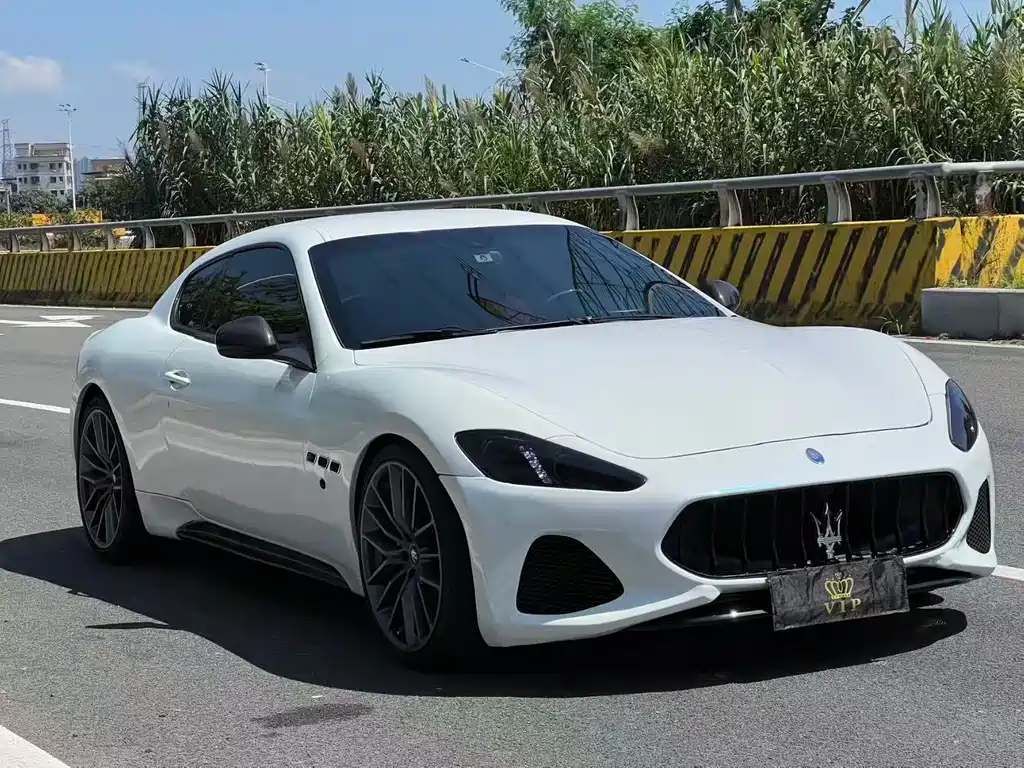 Maserati Granturismo 2018 — фото 3