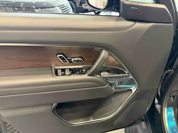Land Rover Range Rover 2023