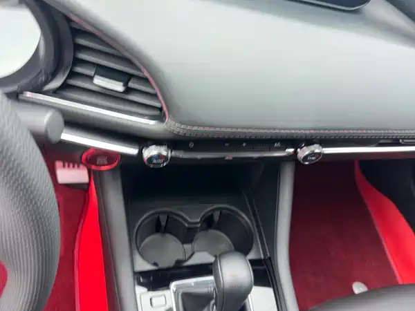 Mazda 3 Axela 2022