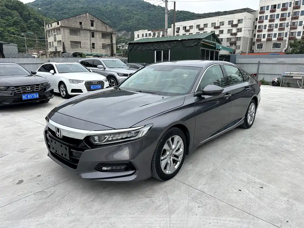 Honda Accord 2021 — фото 1