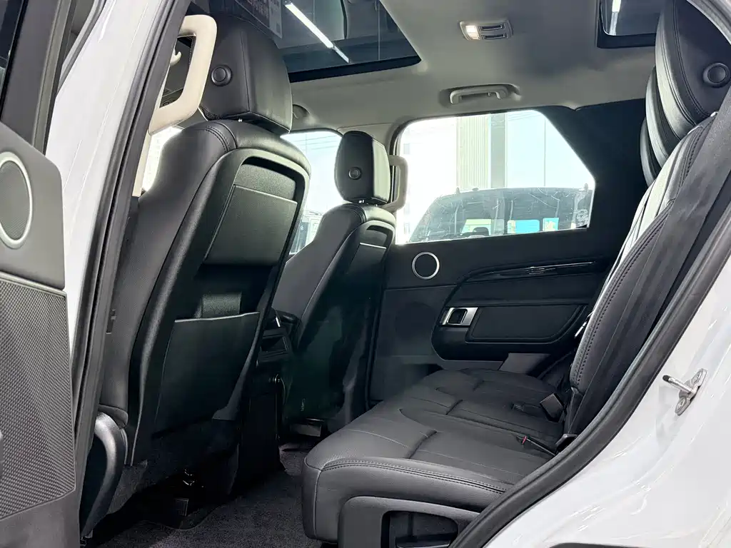 Land Rover Discovery 2019 — фото 8