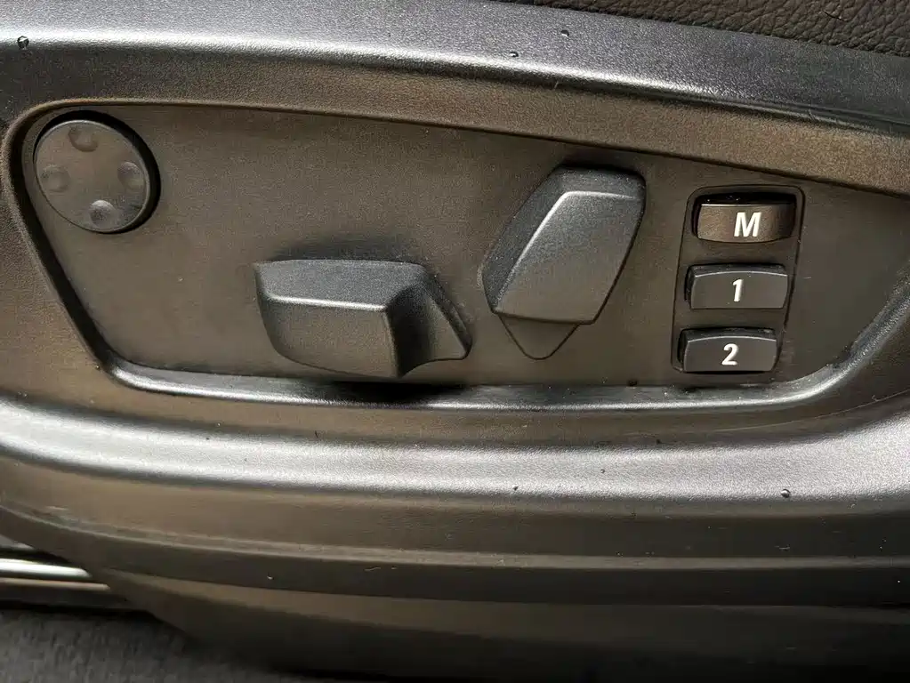 BMW X6 2011 — фото 15