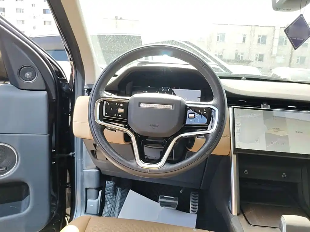 Land Rover Discovery Sport 2025 — фото 11