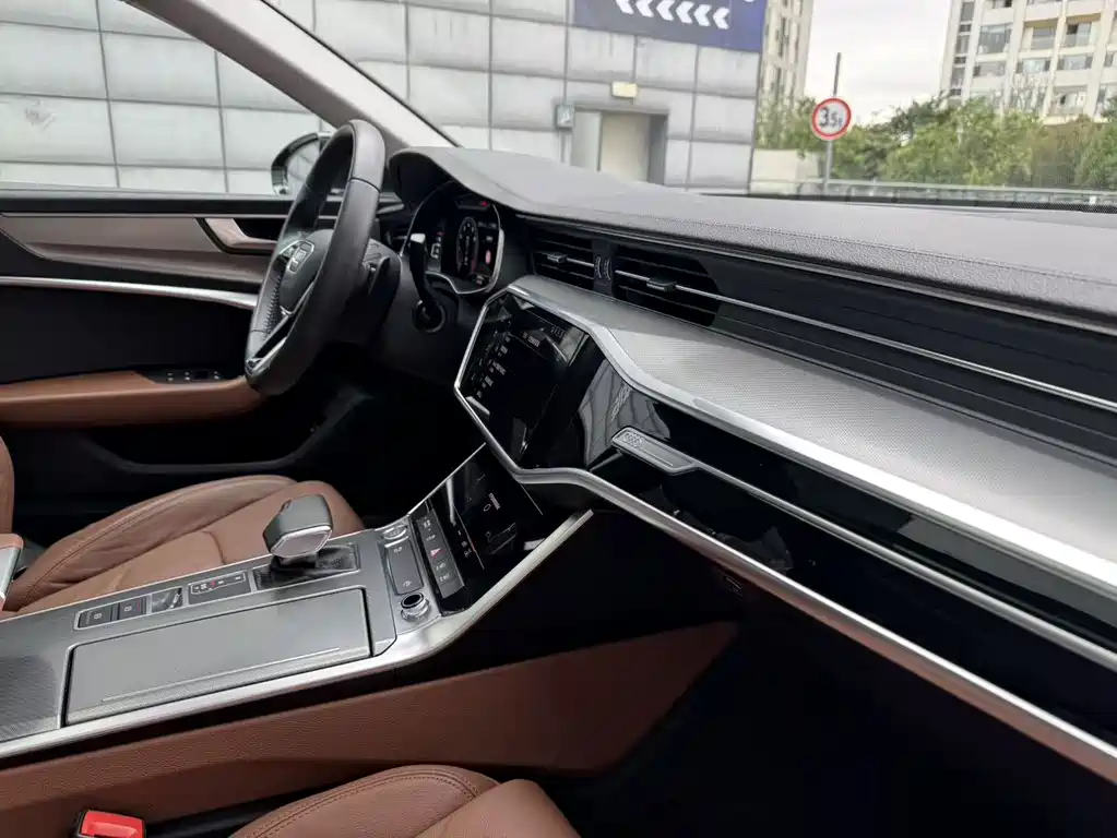 Audi A6L 2019 — фото 30