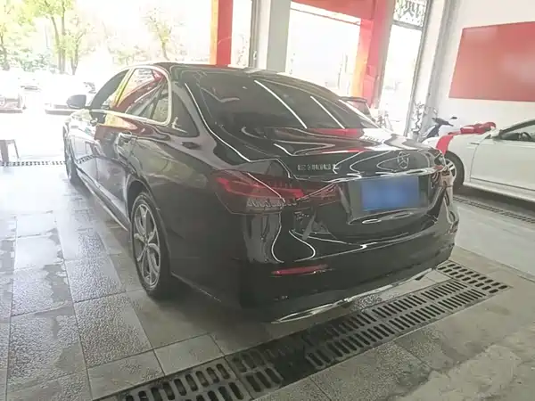 Mercedes-Benz E-Class 2021