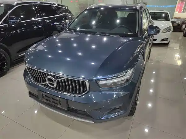 Volvo XC40 2021
