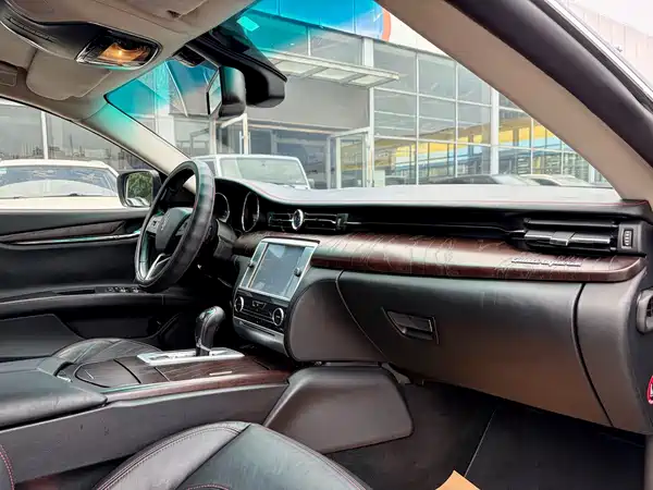 Maserati Quattroporte 2016