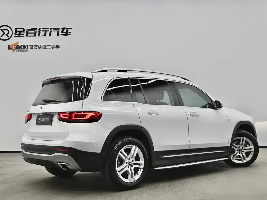 Mercedes-Benz GLB 2023 — фото 3