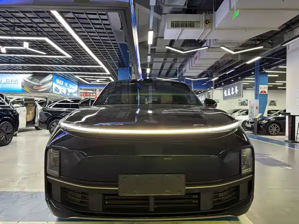 Li Auto L9 2025