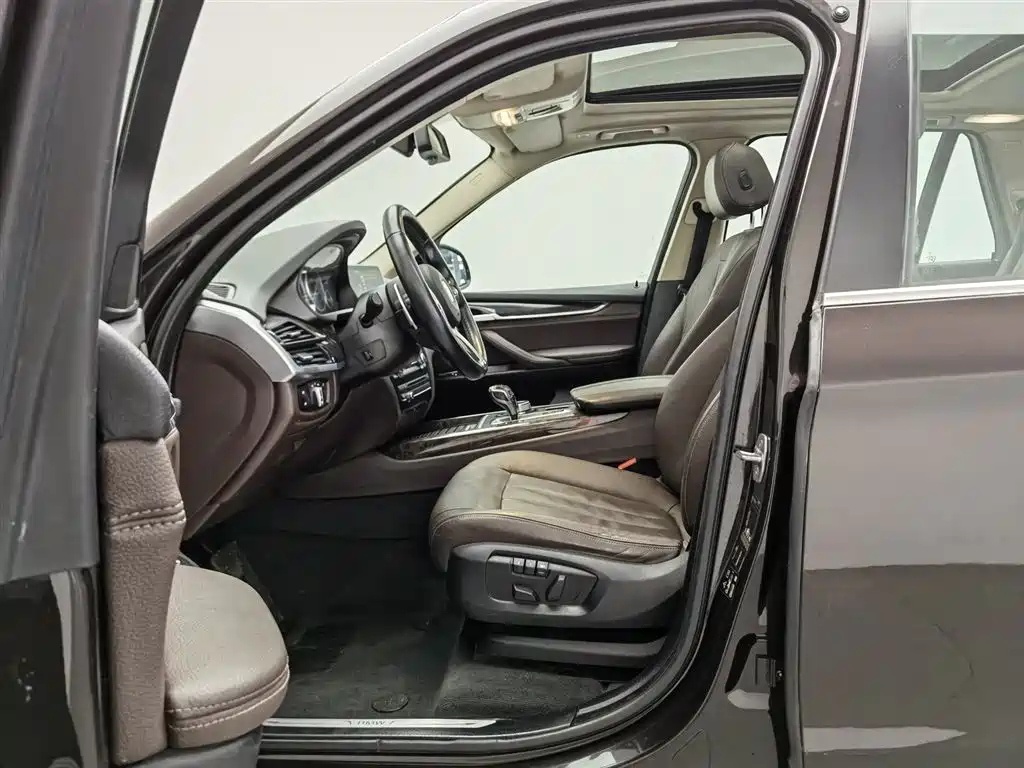 BMW X5 2015 — фото 10