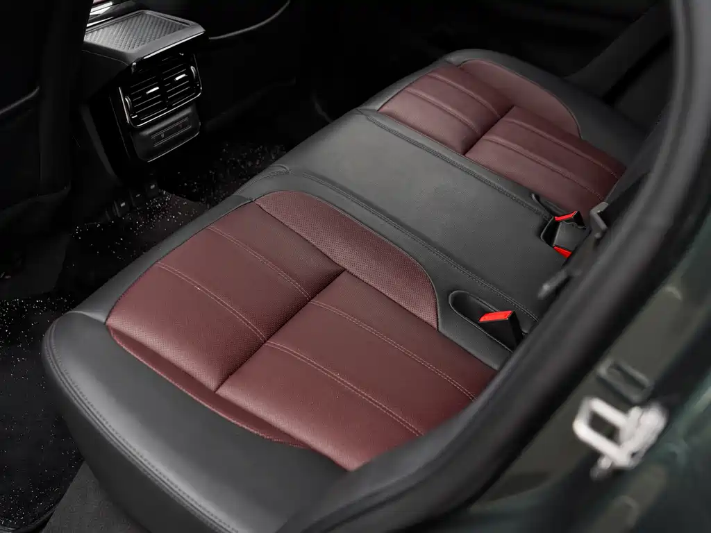 Land Rover Range Rover Evoque 2024 — фото 26