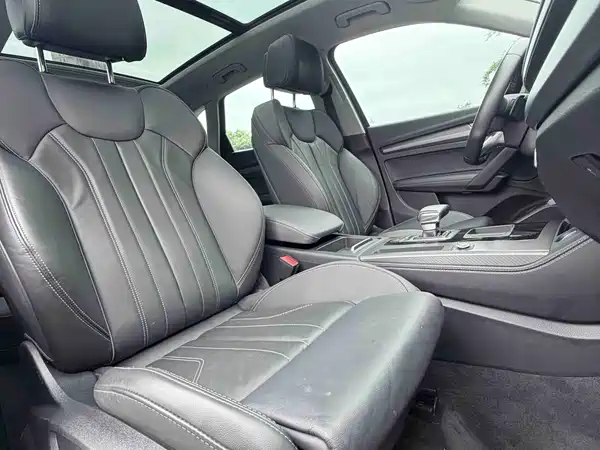 Audi Q5L 2022
