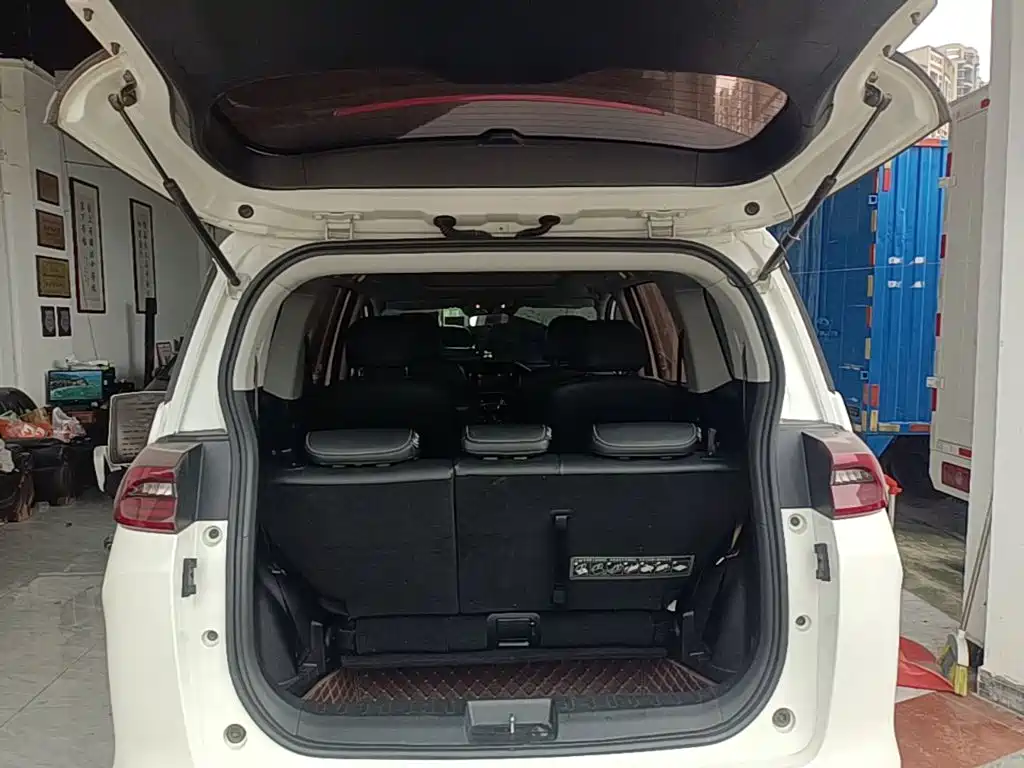 GAC Motor Trumpchi M6 2020 — фото 17