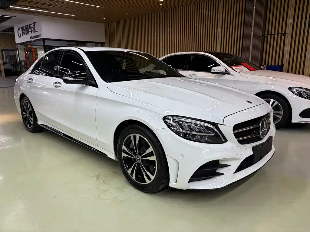 Mercedes-Benz C-Class 2019 — фото 3