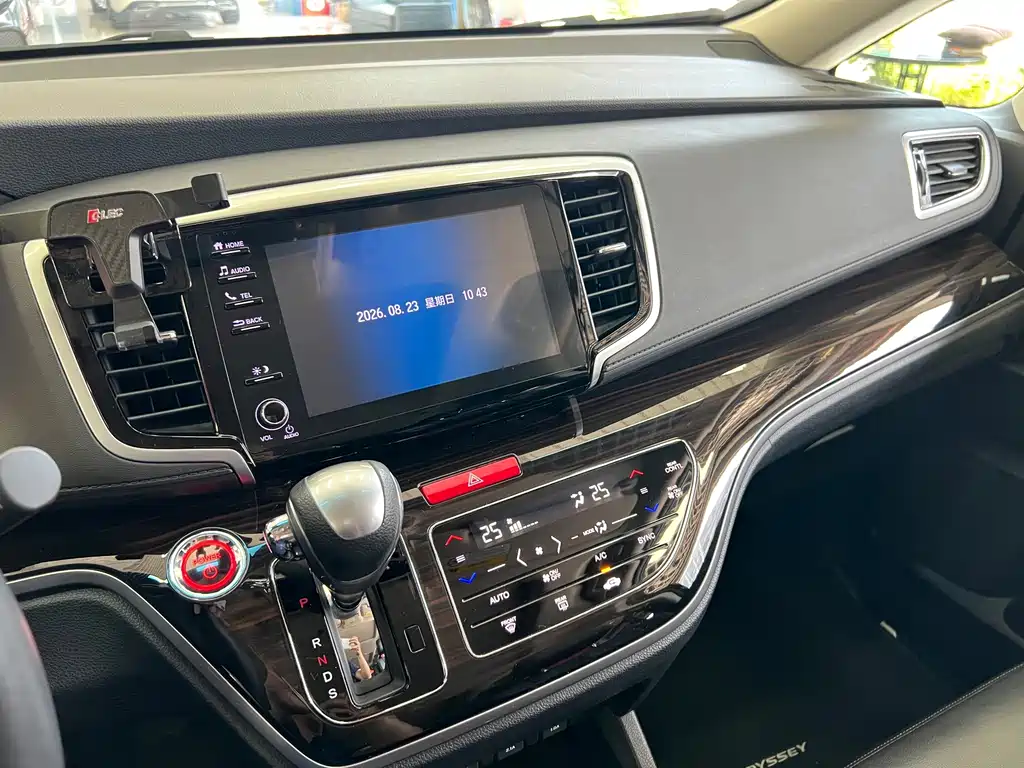 Honda Odyssey 2019 — фото 13