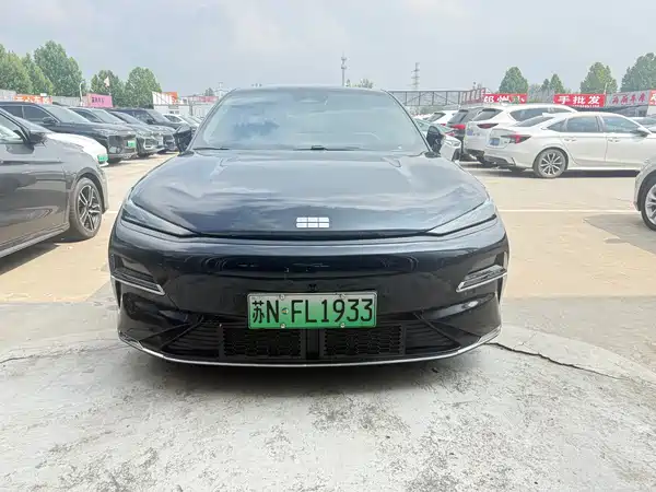 Geely Galaxy Starshine 8 2025