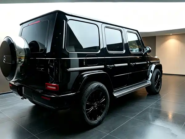 Mercedes-Benz G-Class 2023