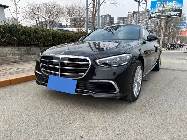 Mercedes-Benz S-Class 2024