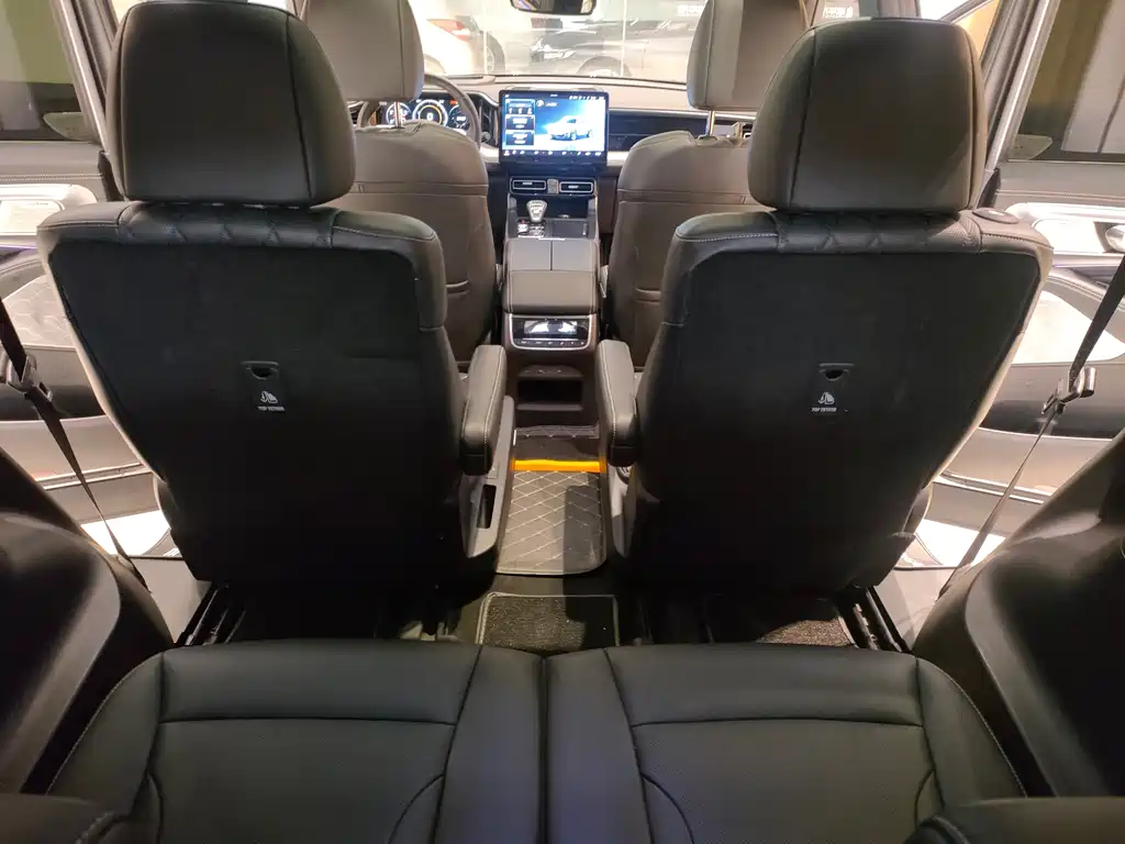 GAC Motor Trumpchi GS8 2023 — фото 13