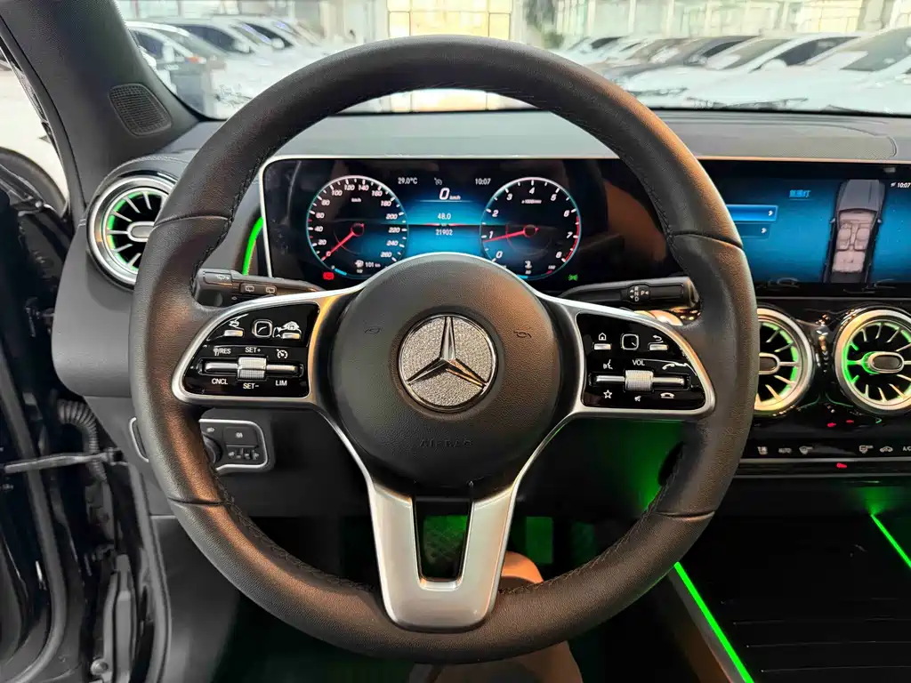 Mercedes-Benz GLB 2020 — фото 11