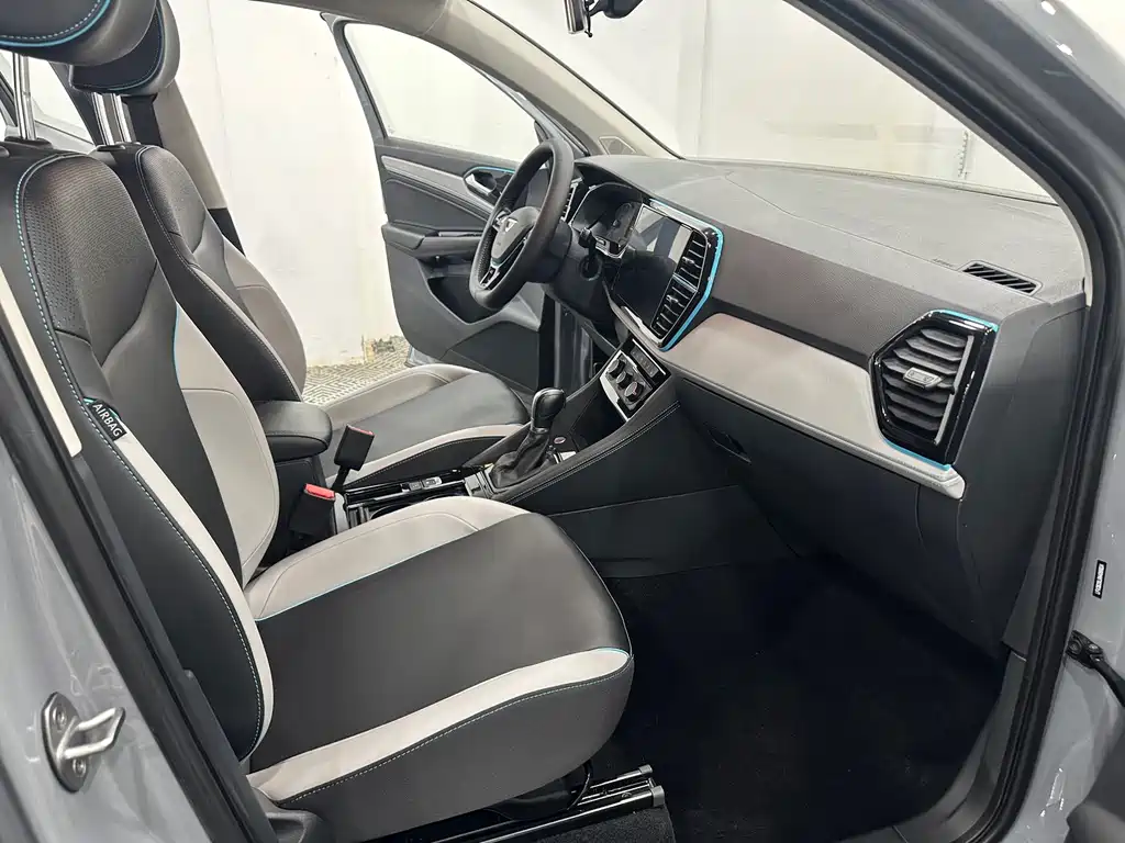 Jetta VS5 2022