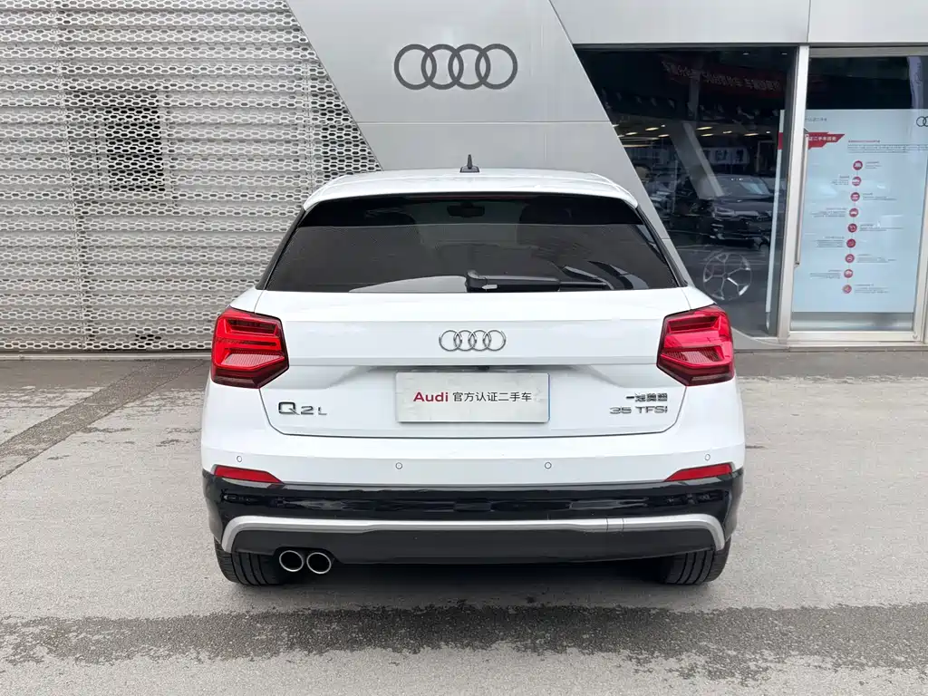 Audi Q2L 2020 — фото 12