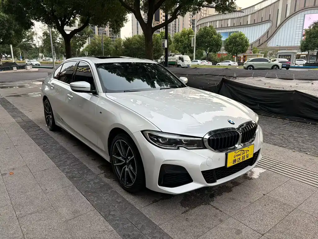BMW 3 Series 2021