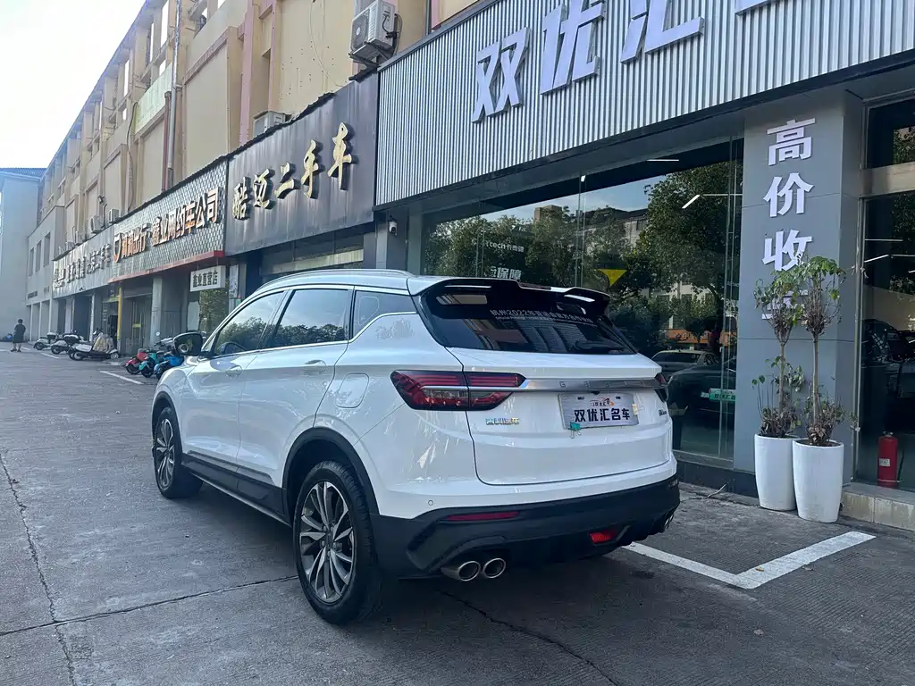 Geely Binyue 2020 — фото 9
