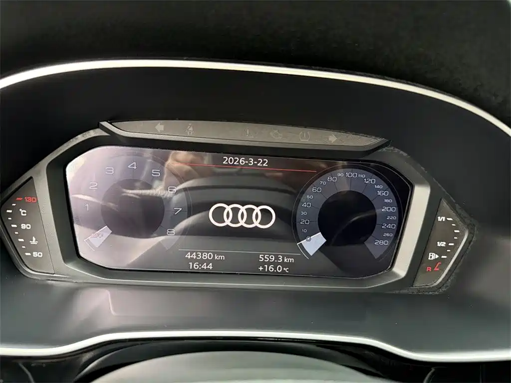 Audi Q3 Sportback 2021 — фото 10