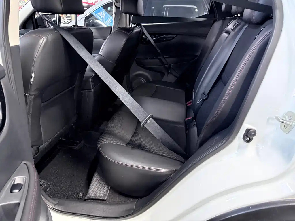 Nissan Qashqai 2018 — фото 10