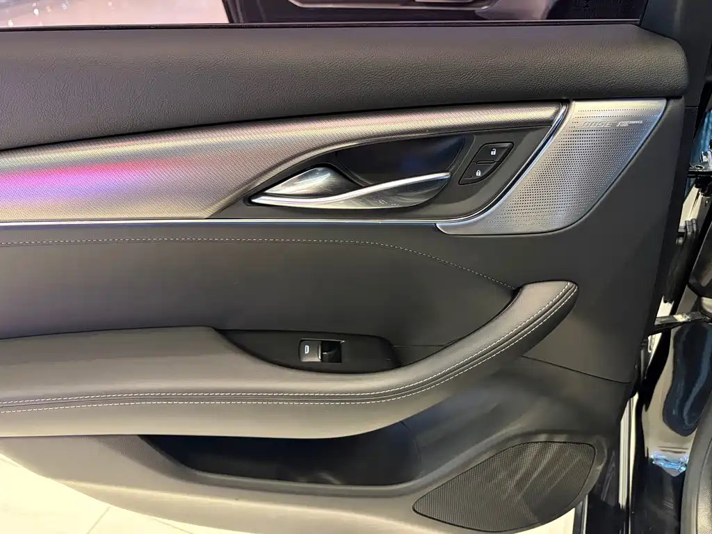 Cadillac CT5 2020 — фото 10