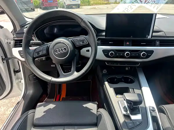 Audi A4L 2024