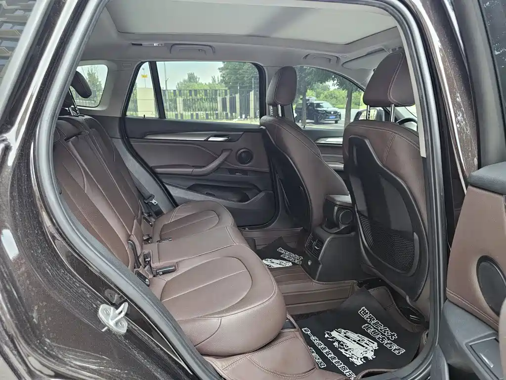 BMW X1 2018 — фото 16