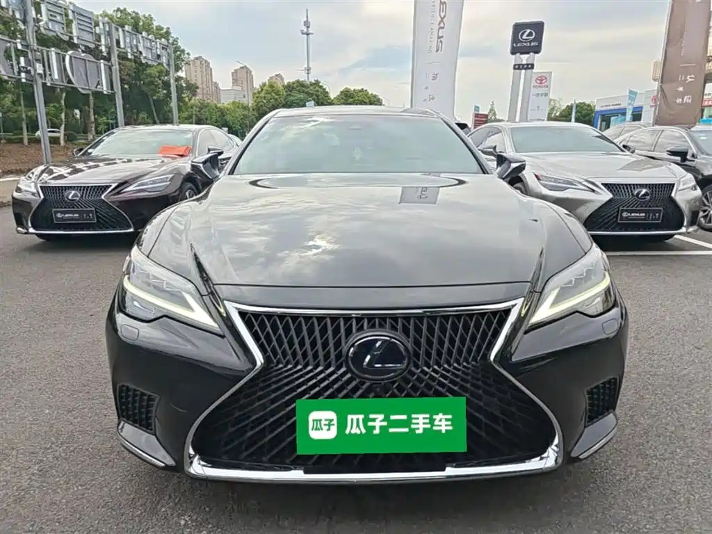 Lexus LS 2021 — фото 3