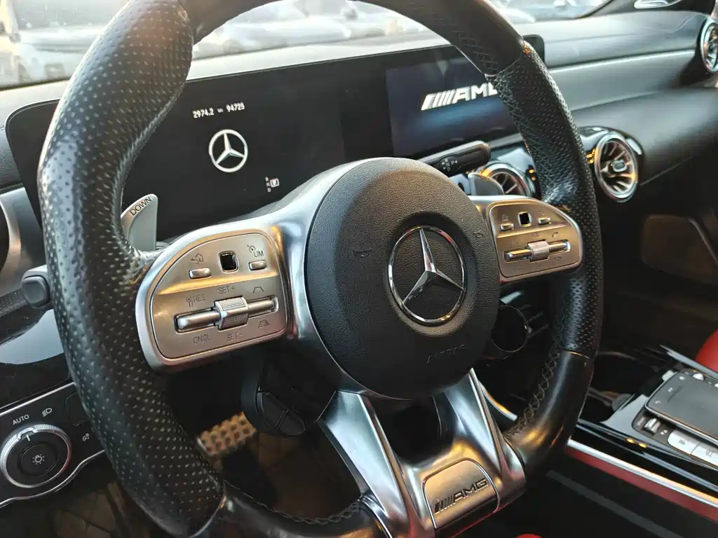 Mercedes-Benz A-Class AMG 2021 — фото 13