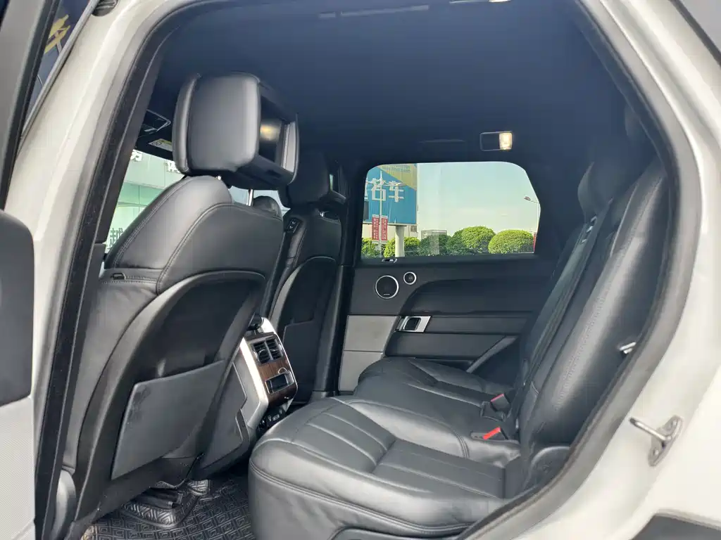 Land Rover Range Rover Sport New Energy 2019 — фото 5