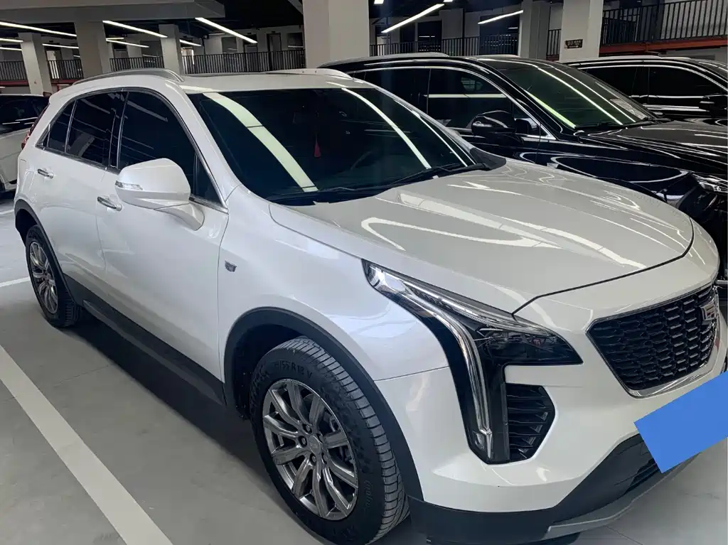 Cadillac XT4 2021 — фото 3