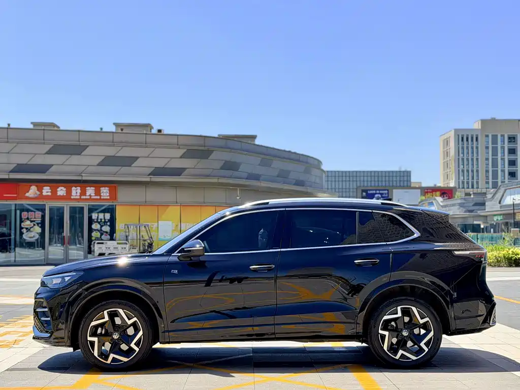 Volkswagen Tiguan L 2026