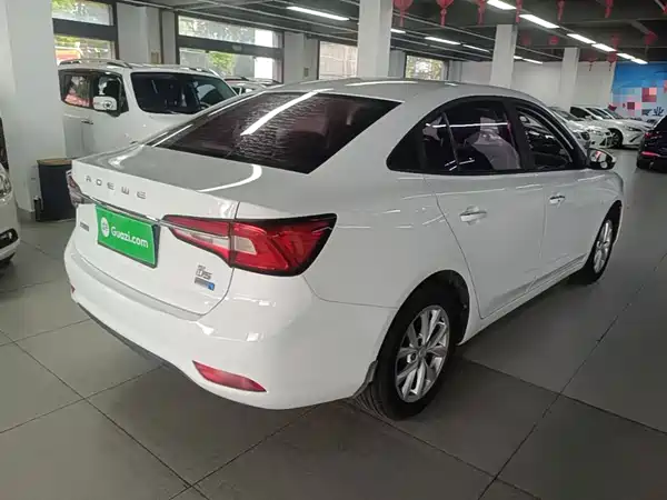 Roewe i5 2019