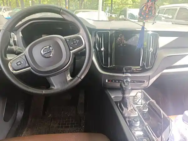 Volvo XC60 2020