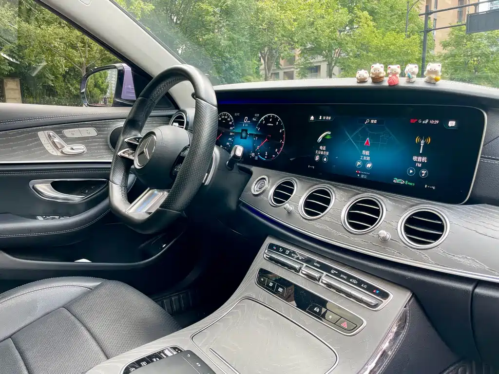 Mercedes-Benz E-Class 2021 — фото 14