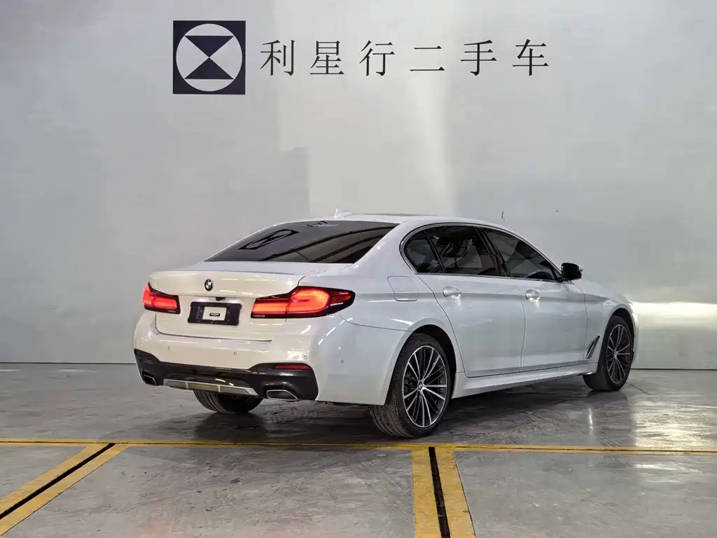 BMW 5 Series 2023