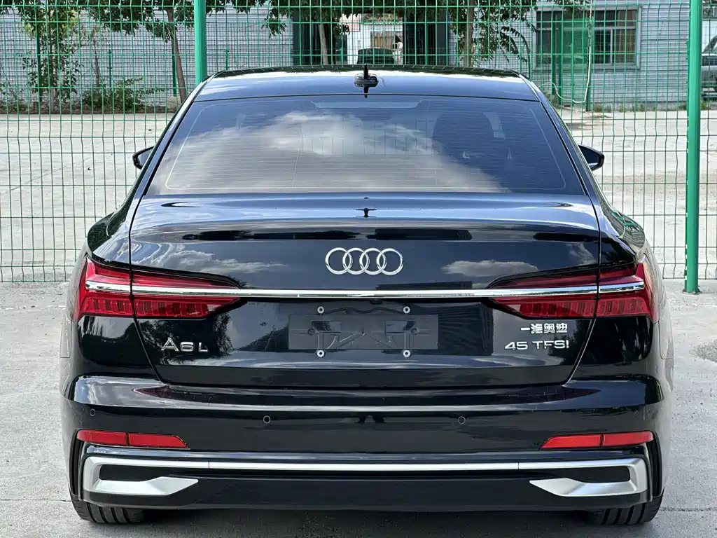 Audi A6L 2023 — фото 8