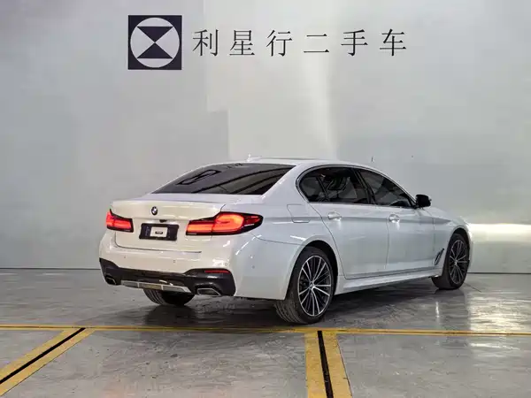 BMW 5 Series 2023