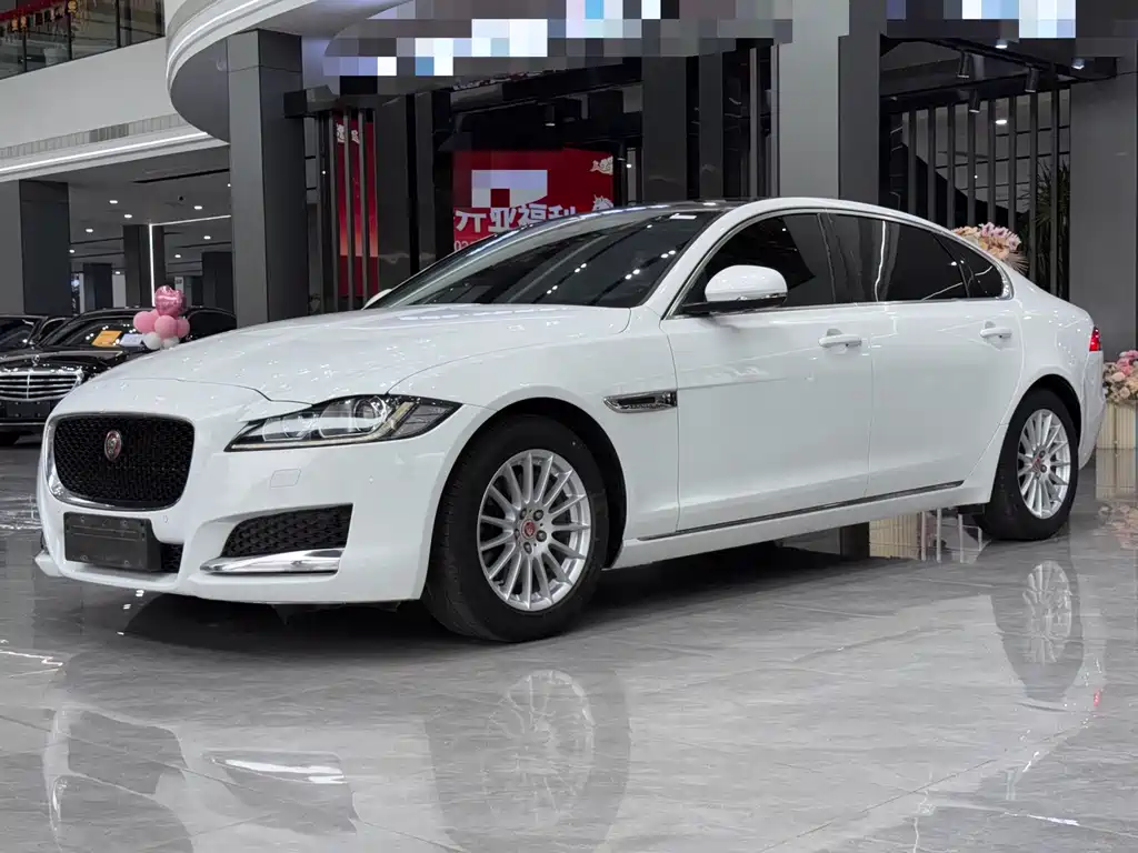 Jaguar XFL 2017