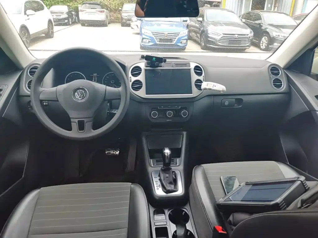 Volkswagen Tiguan 2016 — фото 10
