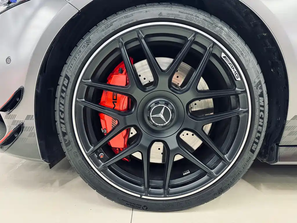 Mercedes-Benz A-Class AMG 2024 — фото 16