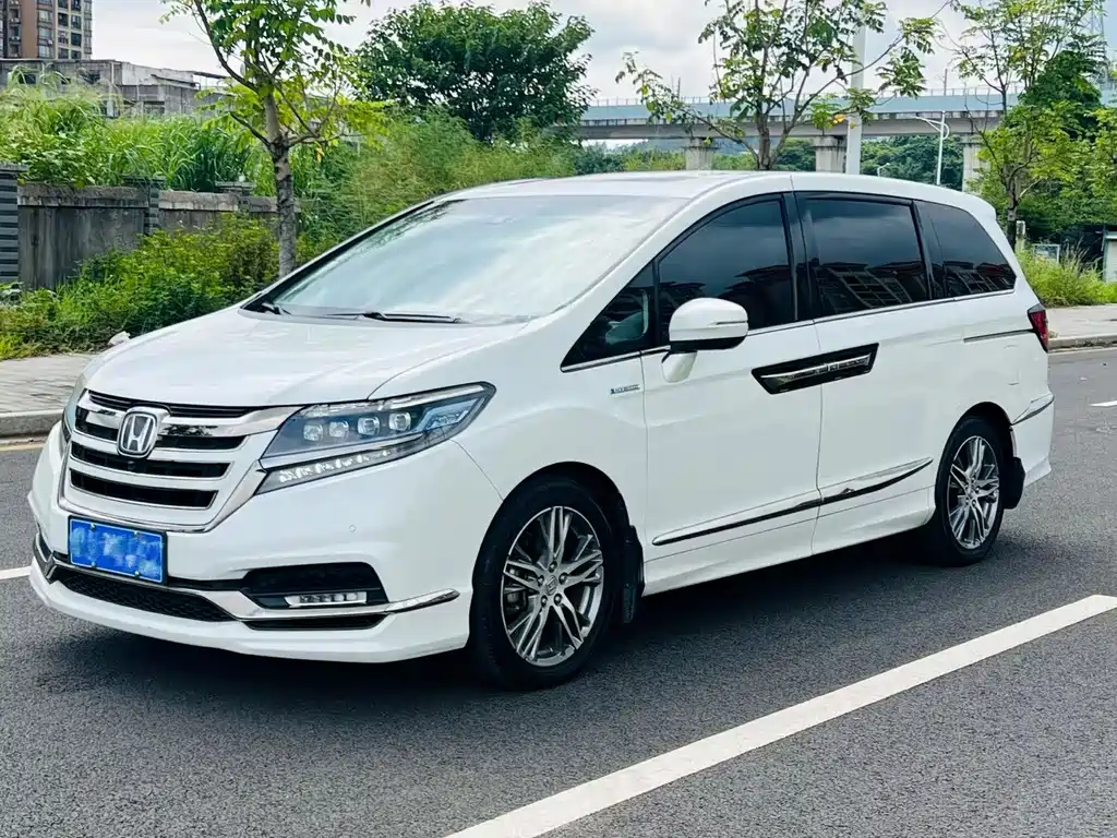 Honda Elysion 2019 — фото 1