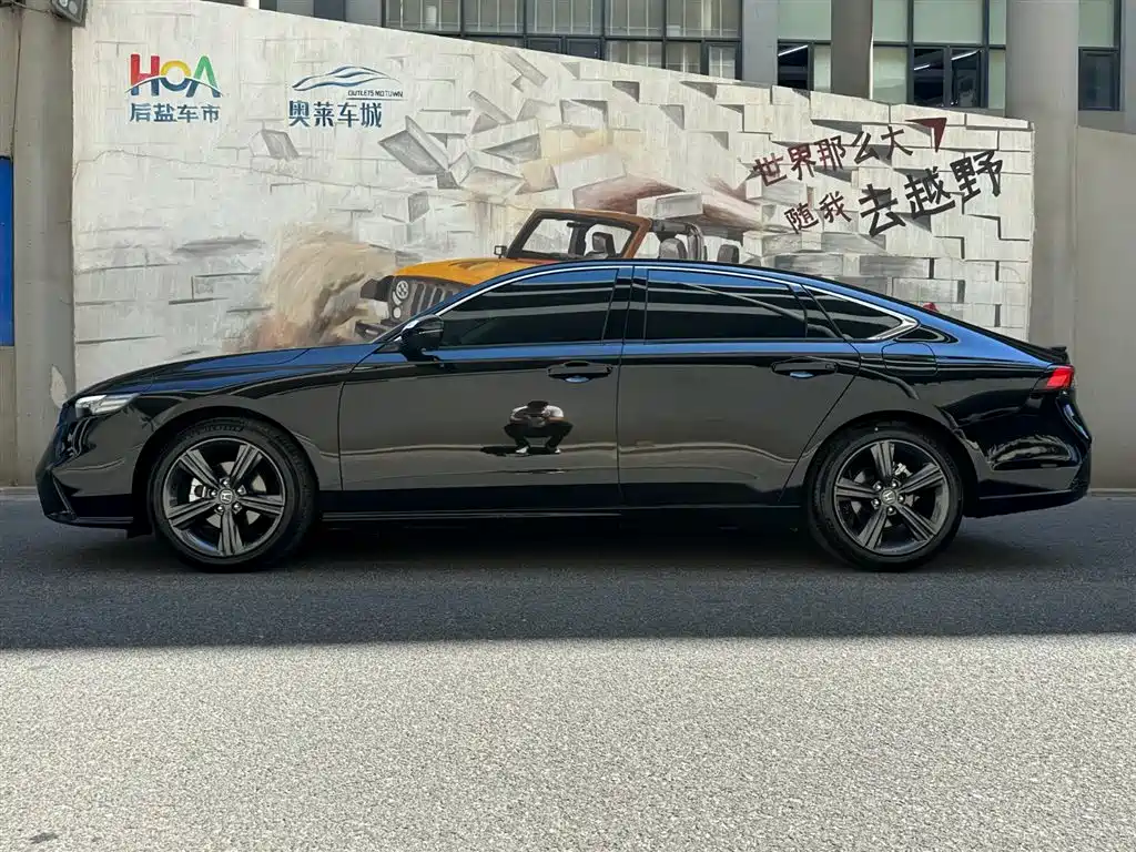 Honda Inspire 2025 — фото 3