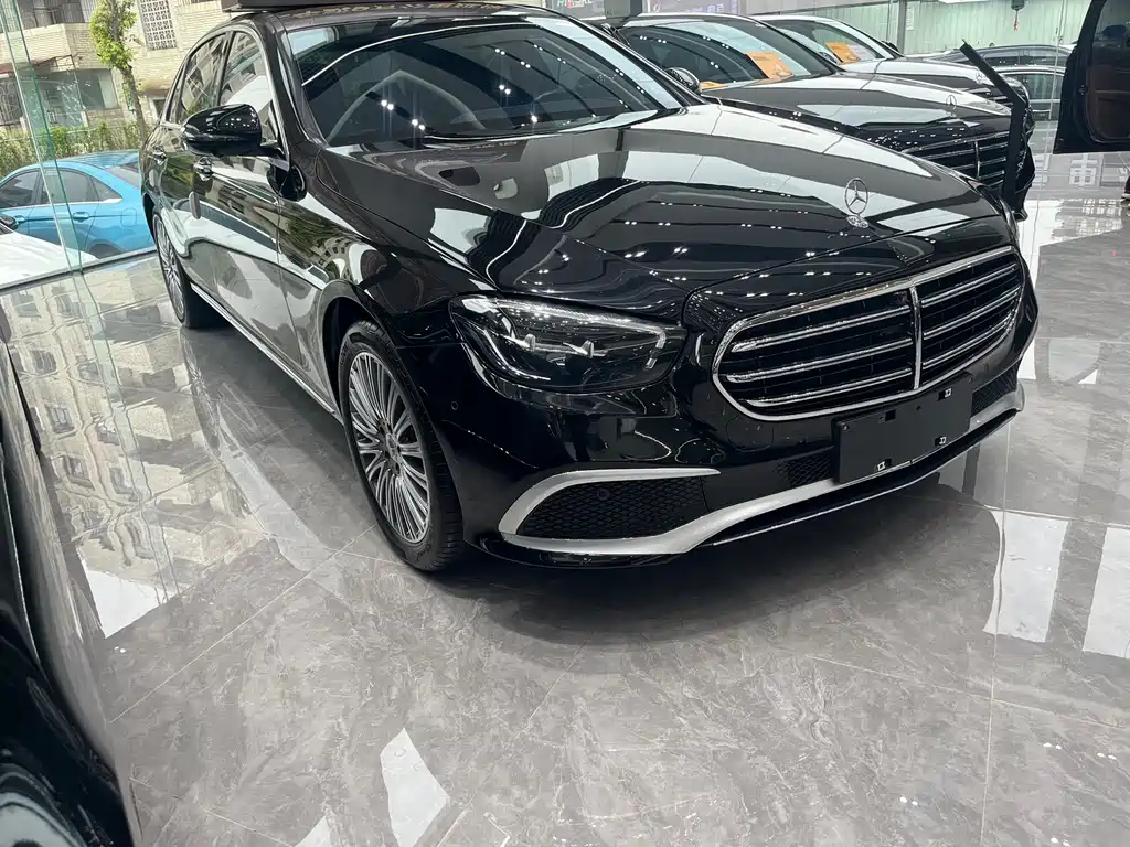 Mercedes-Benz E-Class 2021 — фото 3